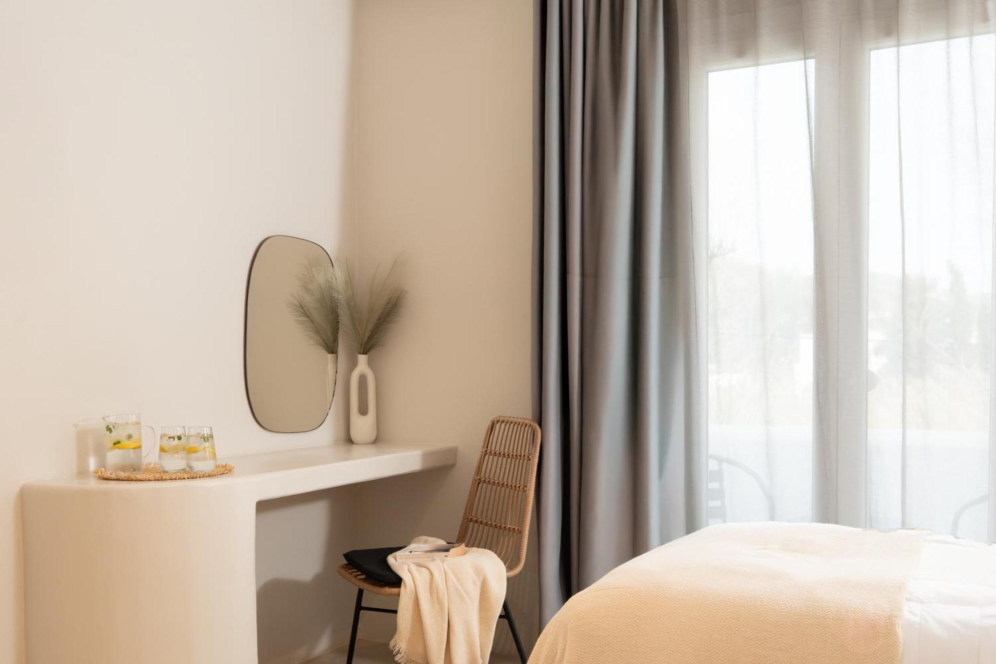 Paridian Elegant Living Hotel Párosz Kültér fotó