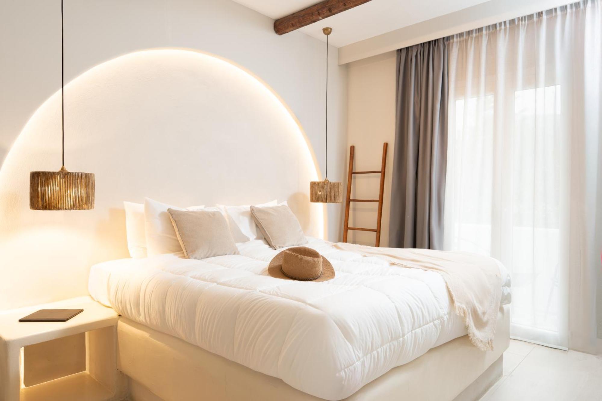 Paridian Elegant Living Hotel Párosz Kültér fotó
